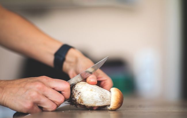 Як прибрати гіркоту з грибів за допомогою простого лайфхаку: старий бабусин секрет