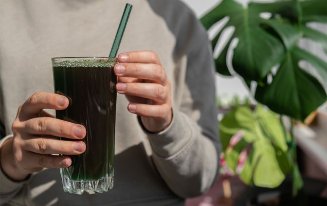 Безкоштовний еліксир здоров'я. Просто зберіть цю траву і випивайте склянку на день