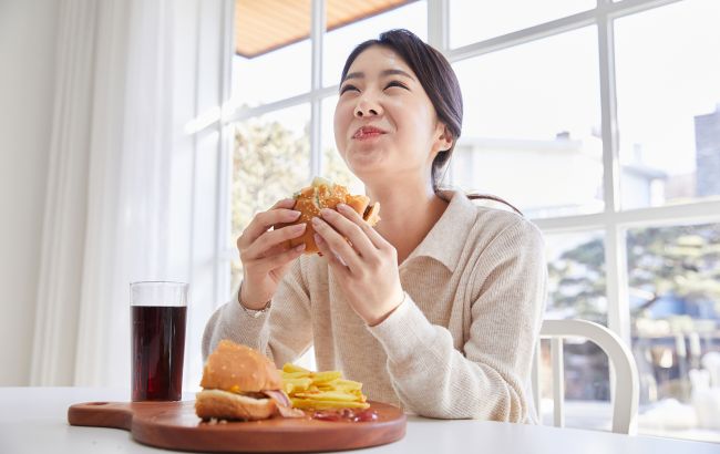 У цій країні заборонили слова "гамбургер", "караоке" та "морозиво": у чому причина