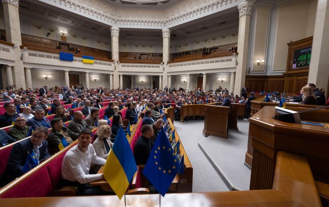 Штрафи для корупціонерів. Що не так із законопроектом 11340 і чи є "зрада"