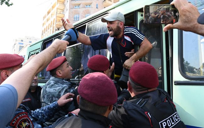 Пограничный вопрос. Что не так с протестами в Армении и выдержит ли удар Пашинян