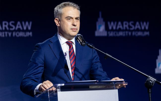 Десятки атак каждую минуту: Польша обвинила РФ во вмешательстве в выборы президента