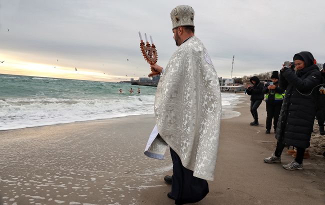 Водохреще 2026: короткі й душевні привітання у прозі та віршах