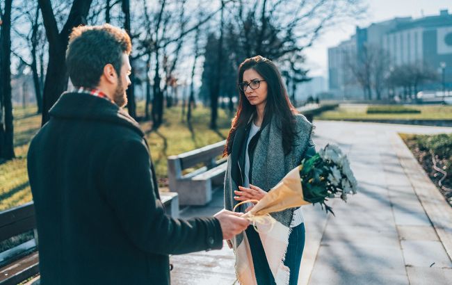 Равны, но не одинаковы: почему борьба за права не отменяет нежность и цветы