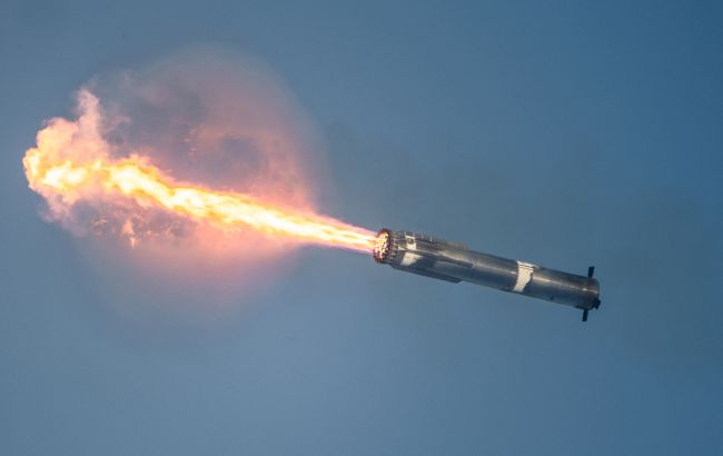 Вибух космічного корабля SpaceX Ілона Маска потрапив на відео пасажирки літака