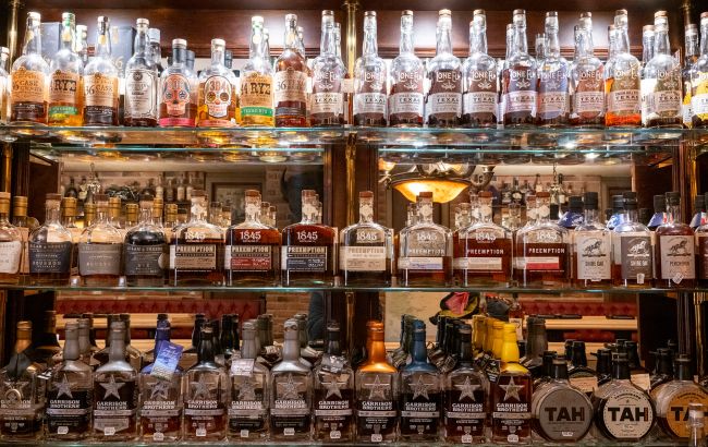 ЄС відклав запровадження 50% мита на алкоголь з США