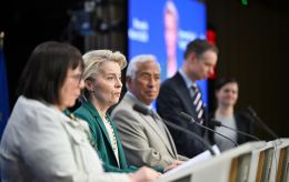 Послы стран ЕС согласовали 90 млрд евро для Украины и 20-й пакет санкций против РФ
