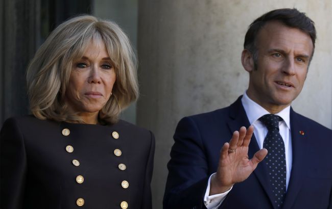 Ляпас від першої леді: що сталося між Макроном та його дружиною під час візиту до В'єтнаму
