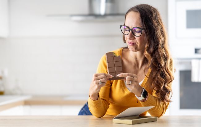 Ви всі так так робите: яка помилка при зберіганні шоколаду влітку псує його смак