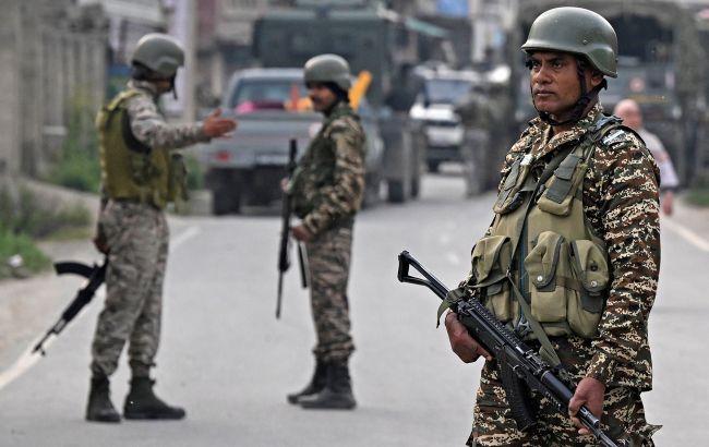 Пакистан та Індія домовилися розвести війська до кінця травня