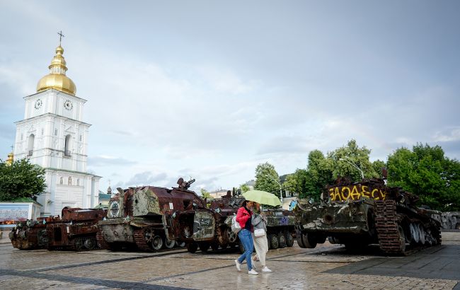 Синоптик показала карту погоди: де сьогодні грози, а де спека до +34