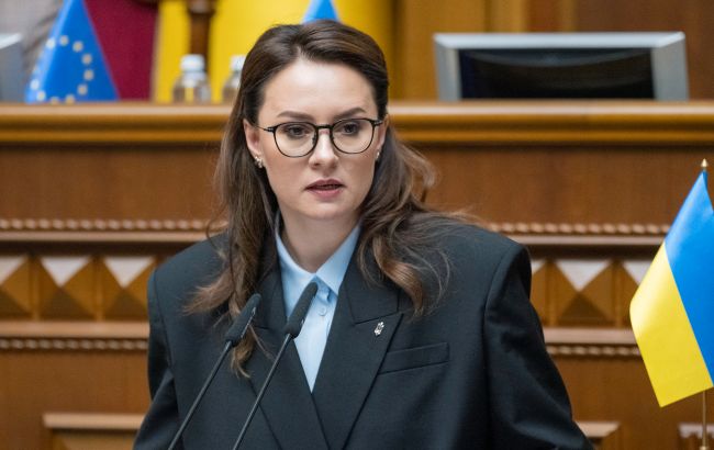 Вчителям підвищать зарплати: коли очікувати і які зміни