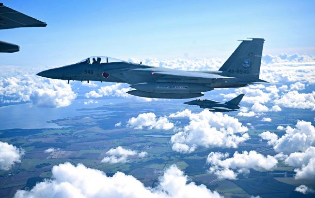 Росія знову залякує: Японія підняла винищувачі через проліт ядерних бомбардувальників