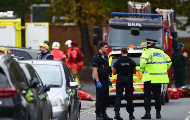 Теракт біля синагоги в Манчестері: у Британії затримали шістьох осіб
