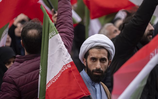 Ставка была на восстание: NYT узнало тайный план "Моссада" по Ирану