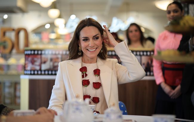 Весенний монохромный образ Кейт Миддлтон: как выглядеть дорого и элегантно