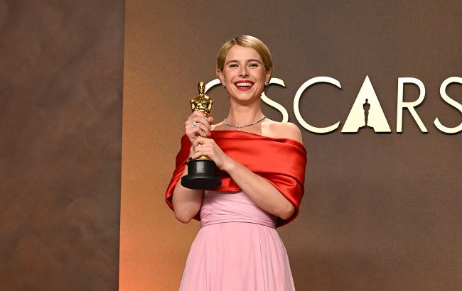 "Оскар-2026": Джессі Баклі стала найкращою акторкою року