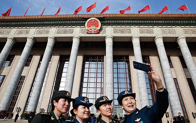 Китай планирует содействовать занятости населения из-за торговой войны с США