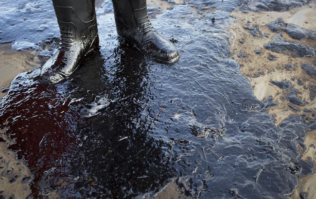 Ціна на нафту Brent впала нижче 80 доларів за барель