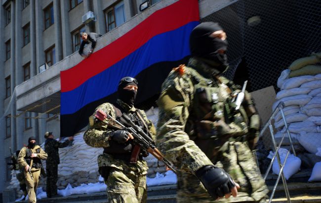 У Кремінній підірвали автомобіль з "високопосадовцями ЛНР"