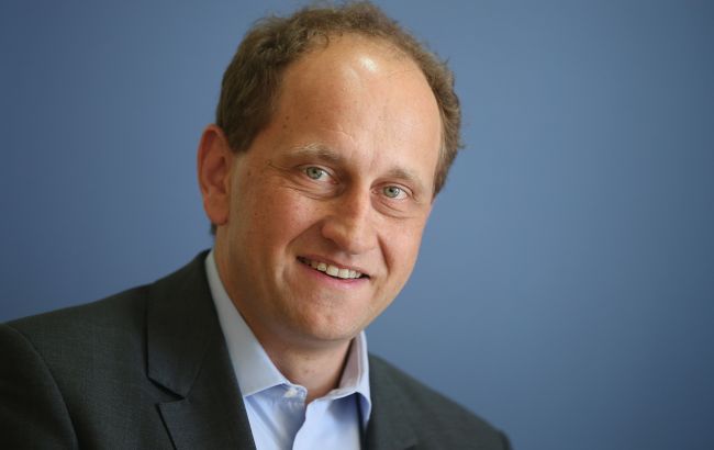 В Германии объяснили, почему отказываются поставлять оружие Украине