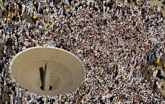 Саудовская Аравия запретит паломничество для иностранцев второй год подряд, - Reuters