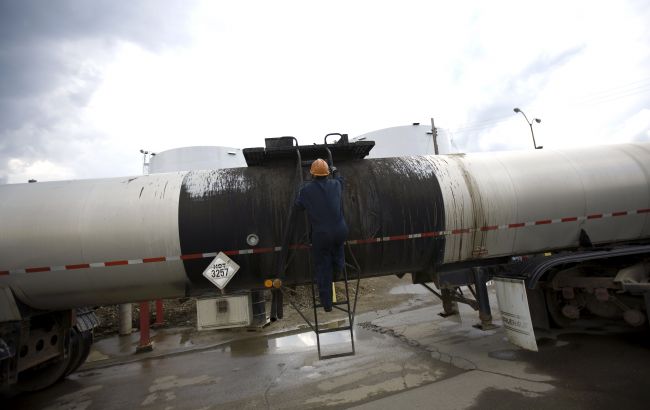 Казахстан заборонив поставки нафтопродуктів в порт РФ, який знаходиться біля Криму, - ЗМІ