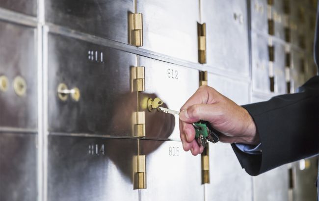 Зняти напругу: Мінфін та НБУ змінили проєкт про реєстр банківських рахунків та сейфів