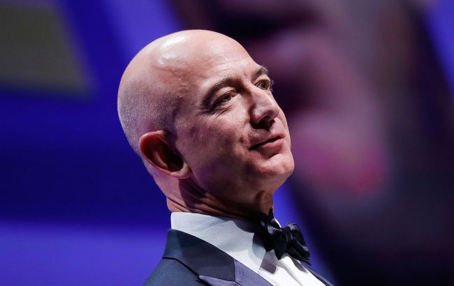 Безос покинул пост гендиректора Amazon