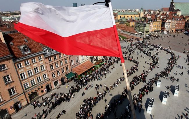 Інцидент з ракетою. МЗС Польщі чекало посла Росії на розмову, але той виїхав з країни