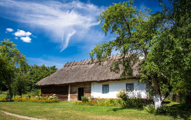 Таємниці української оселі: яке важливе значення мали піч, ікони та рушники