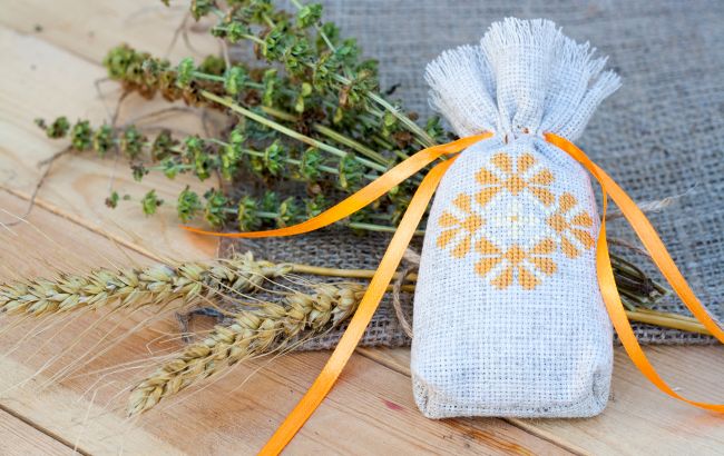 "Цукровий мішочок" для грошей: як простий ритуал притягує фінансову удачу