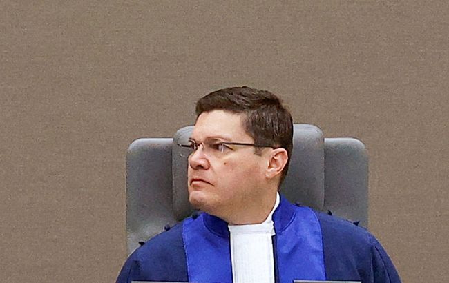 Россия "разыскивает" еще одного судью МУС, выдавшего ордер на арест Путина