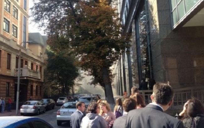 В Киеве горел бизнес-центр на Печерске, - ГСЧС