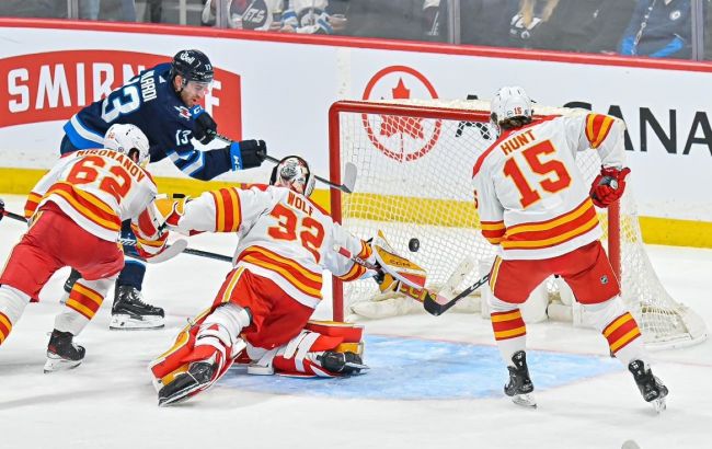 Вінгер "Вінніпега" з дебютним хет-триком очолив топ-3 зірок вечора НХЛ: відео