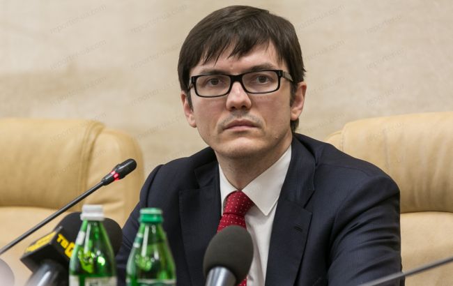 МИУ: в ближайшее время только две службы смогут контролировать содержимое судов