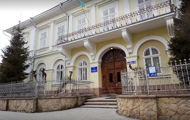 НАБУ проводит обыски в Хозяйственном суде Ивано-Франковской области