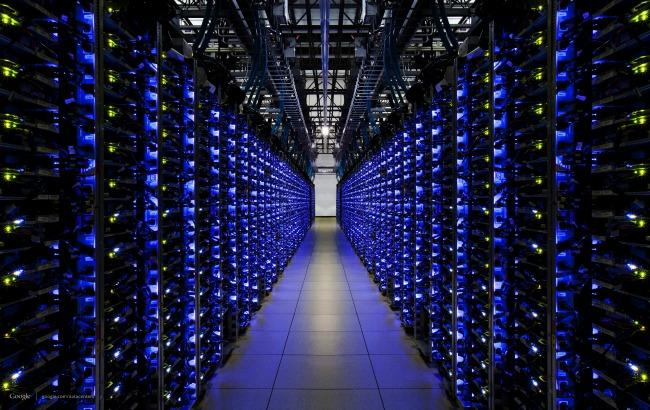 Выручка мирового рынка серверов в III квартале упала на 7%