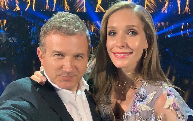 "Невеста и жених": Катя Осадчая и Юрий Горбунов блеснули стильными образами на презентации фильма в Одессе