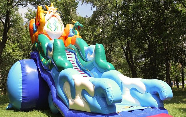 В Кривом Роге на аттракционе пострадало пятеро детей: все подробности