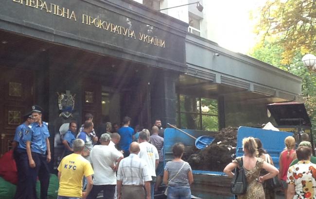 Под ГПУ началась драка