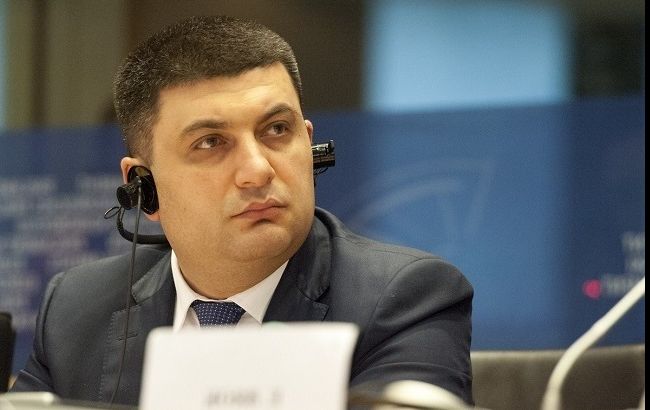 Рада продлила третью сессию парламента до 1 февраля 2016