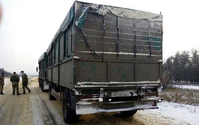 СБУ затримала партію мобільних електроніки на КПВВ "Новотроїцьке"