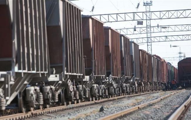 Гройсмана просят отозвать проект приказа о росте ж/д тарифов для общественного обсуждения