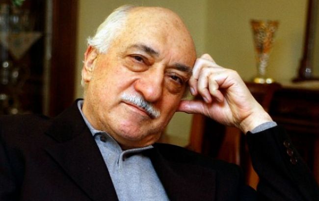 В Турции задержали более тысячи человек по подозрению в связях с Гюленом