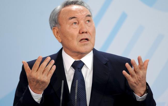 В Казахстане появились признаки "цветных революций", - Назарбаев