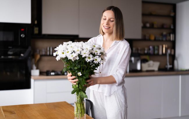 Названо несколько способов, которые помогут "продлить жизнь" срезанным цветам