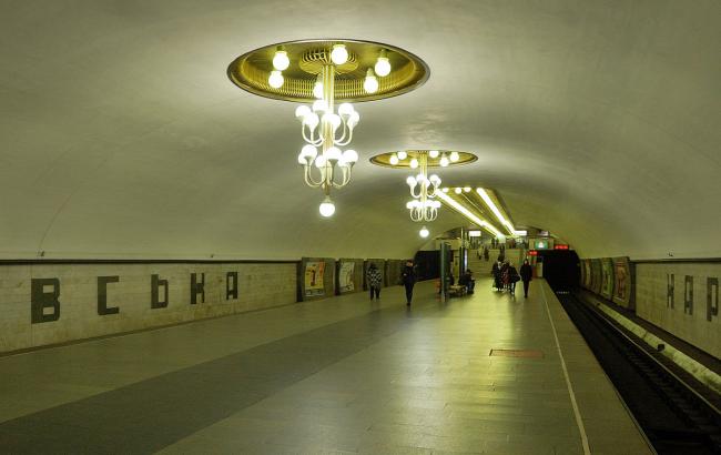 У київському метро затримали чоловіка з наркотиками