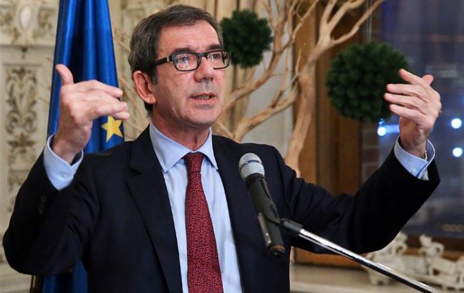 Франция предложила отменить краткосрочные визы для россиян