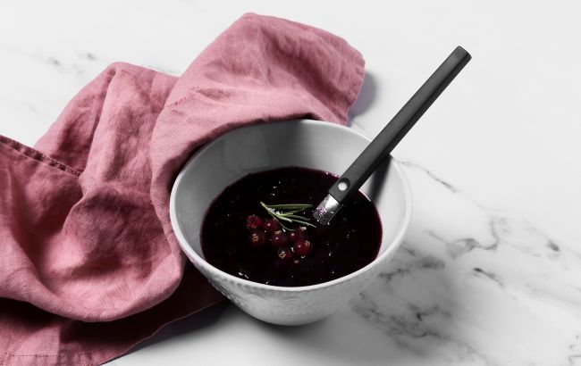 Домашня смородина у власному соку на зиму: зберігає всі вітаміни